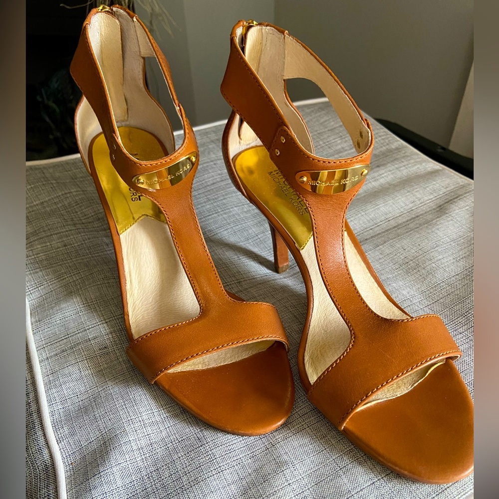 MICHAEL KORS 👠